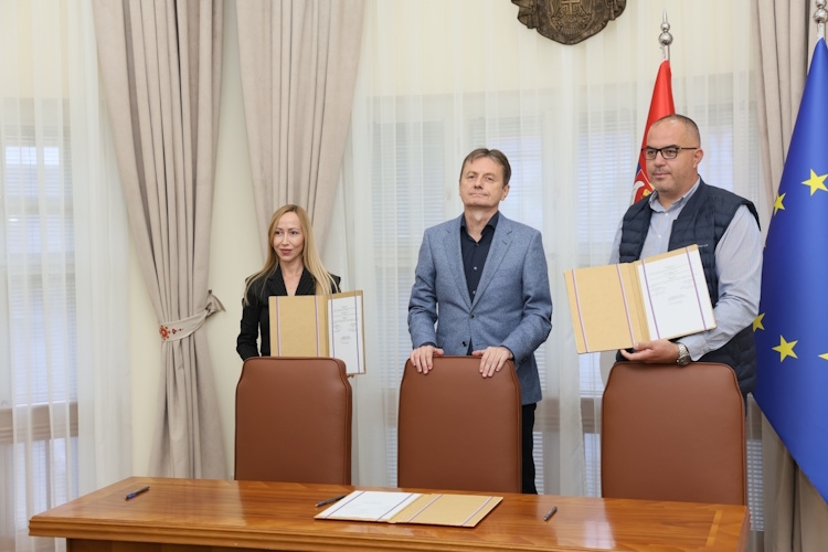 ПОЧИЊЕ РЕКОНСТРУКЦИЈА И ИЗГРАДЊА ВОДОВОДНЕ МРЕЖЕ У ВРШЦУ – ПРОЈЕКАТ ВРЕДАН ПРЕКО...